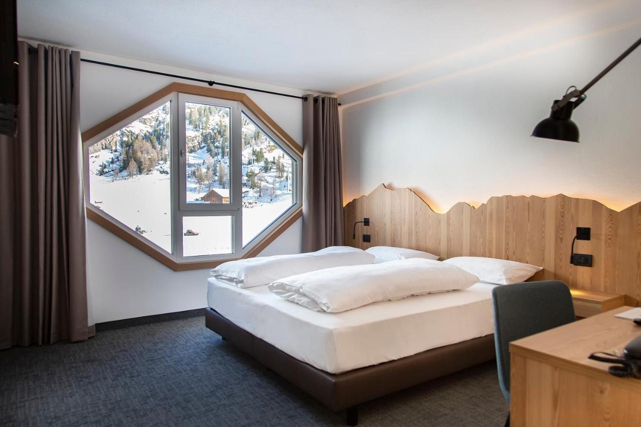 Blu Hotel Senales - Hotel Zirm Kurzras Zimmer foto